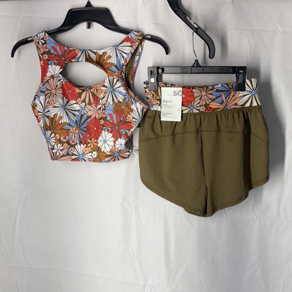 Relist7/2 SO floral Sporty cutout top & high rise sporty short S jrs - Picture 14 of 17